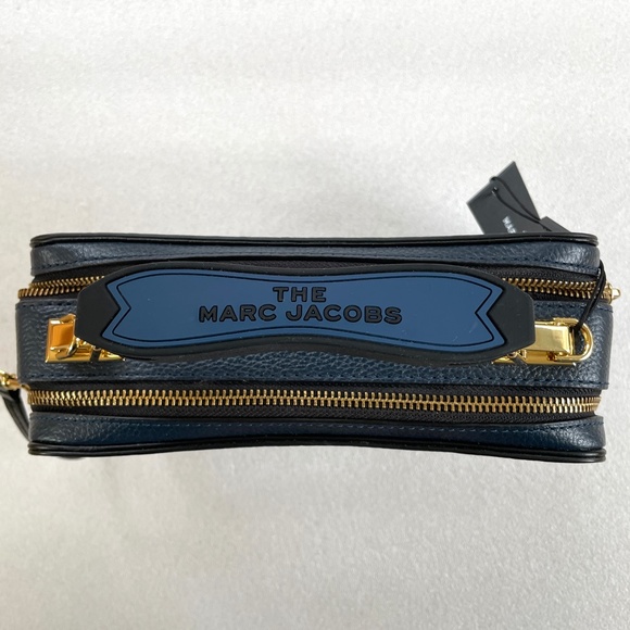 Marc Jacobs Crossbody Leather Top Bag (NOT the mini) - Picture 7 of 10